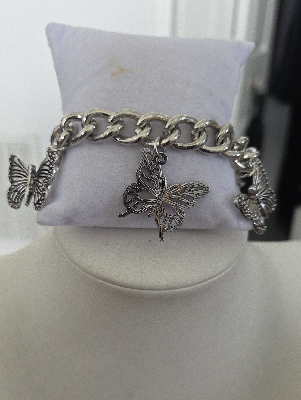 Paparazzi Aerial Ambiance Silver Bracelet NWT